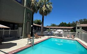 Travelodge By Wyndham Redding Ca